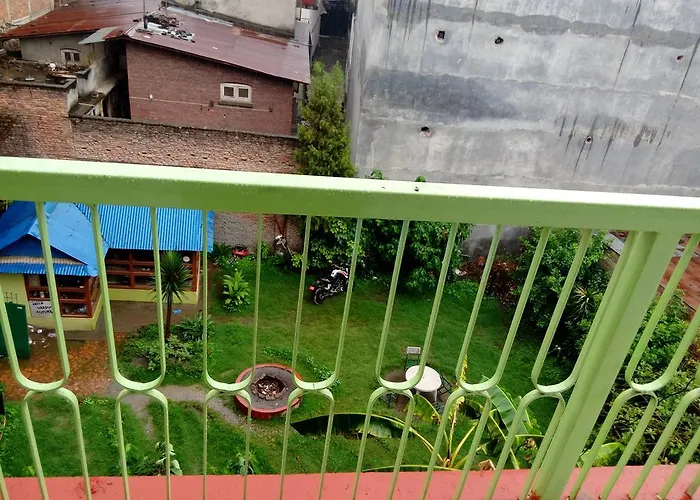 Bed and breakfast Pokhara Peace 2*